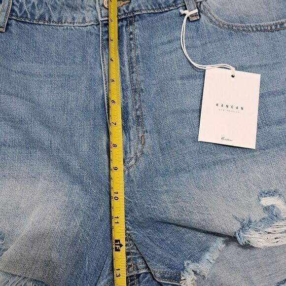 KanCan Denim High-Waisted Distressed Raw Hem Shorts Size 3XL Faded Blue NWT - Picture 6 of 16